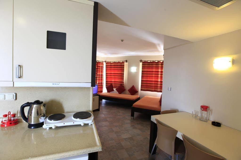 Hanay Suit Otel Side Bagian luar foto